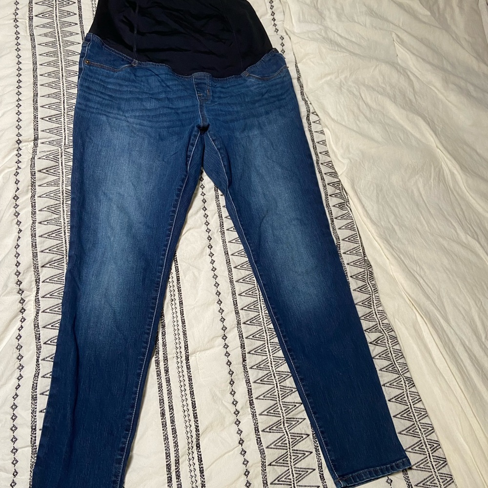 Target Maternity Skinny Jeans size 10 great condition and so comfy!